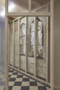 dormant-body_exhibition-view-of-the-porous-lodge-at-kunsthal-extra-city_yoel-pytowski-2